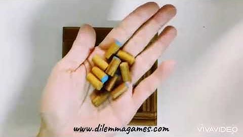 5 TO MATCH, a wooden spacial brainteaser by DILEMMA GAMES