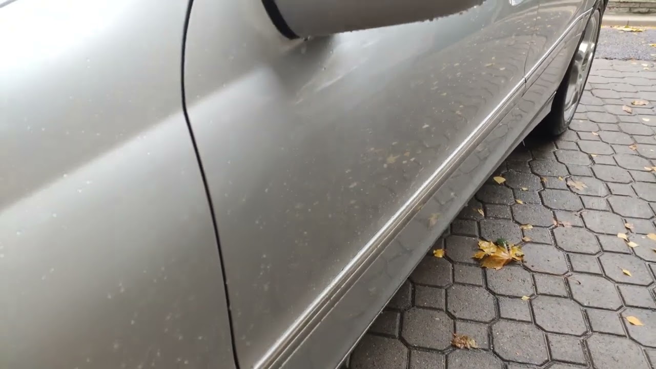 Touchless car drying with Makita 18V air-blower DUB184