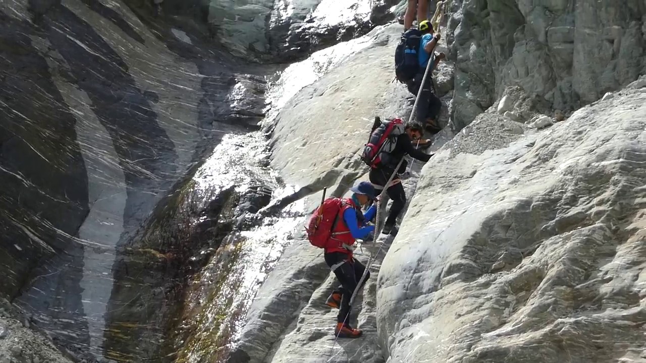 Descending The Fixed Rope - Haute Route - YouTube