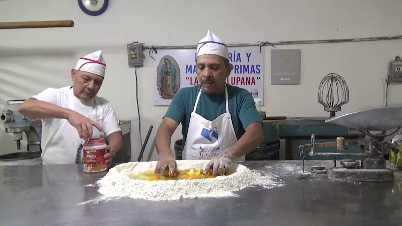 PAN HOJALDRADO RELLENO