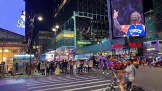 New York City LIVE Wednesday Night Midtown Manhattan