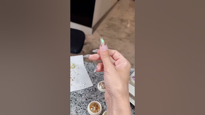 Nail Tech goes to Worst Rated Nail Salon in NC * omg😳