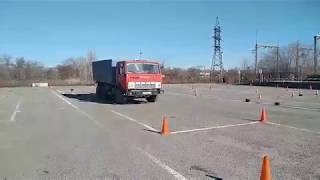 Занятие на автодроме: обучение категории С Занятие на автодроме: обучение категории С