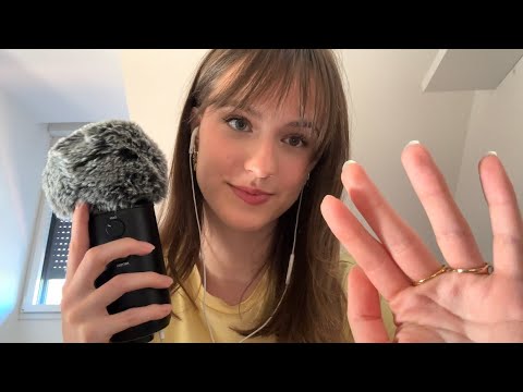 ASMR - chuchotements (je raconte ma vie, bonnette fluffy...)
