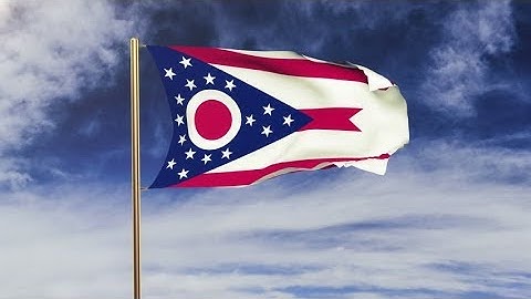 4K ohio flag waving in the wind. Green screen, alpha matte. Loopable animation Stock video