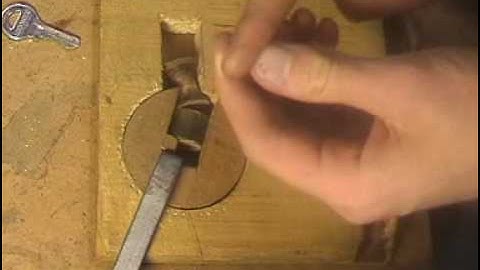 beginners lock picking , how locks n spool pins work