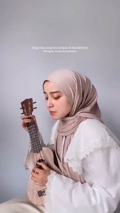 Fadhilah Intan - Siapa Dia? (Cover by Dinda Alfa Regina)