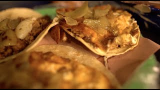¡Tacos, tacos, tacos! en Taco Tlacuahe