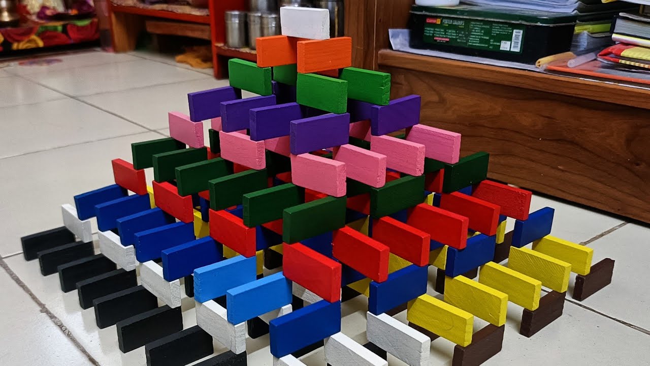 3D Pyramid Domino - YouTube