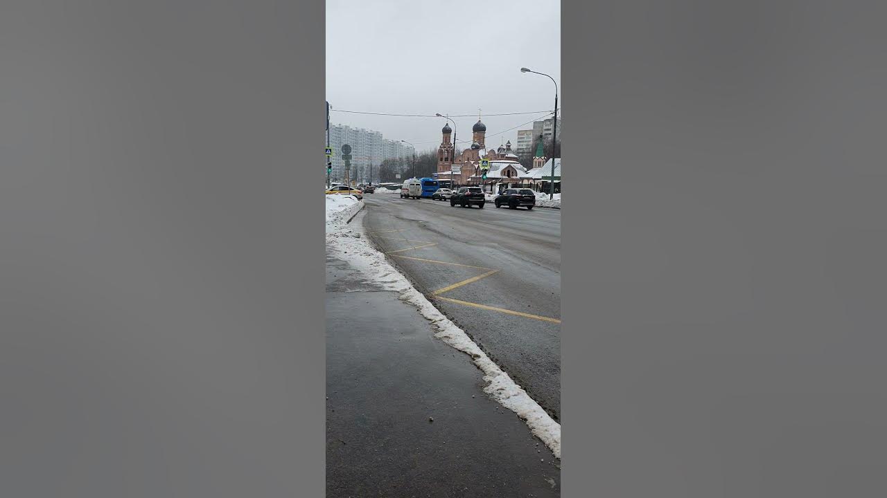 скорая помощь спешит на вызов/ambulance rush to call #shorts #ambulance ...