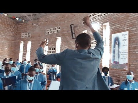 Imana Nisingizwe Mu Ijuru By Oreste NIYONZIMA Performed By Good News Choir