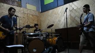 Download lagu Water Not War - Superman is Dead #Try to cover' Hahaa