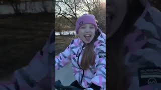 Начинаем сезон покатушек малой командой старших детей. Зима в этом году надоела пуще прежнего.