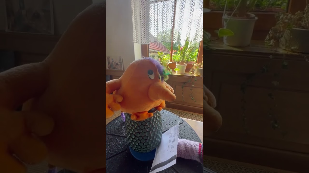 Der Heilige Lauch beim Leseunterricht