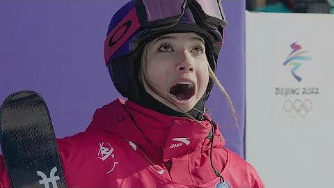 Eileen Gu claims second, historic gold in freeski halfpipe - DayDayNews