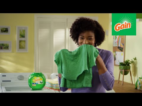 Gain Flings with Super-Powered Ingredients That Fight Stink! | Gain®
