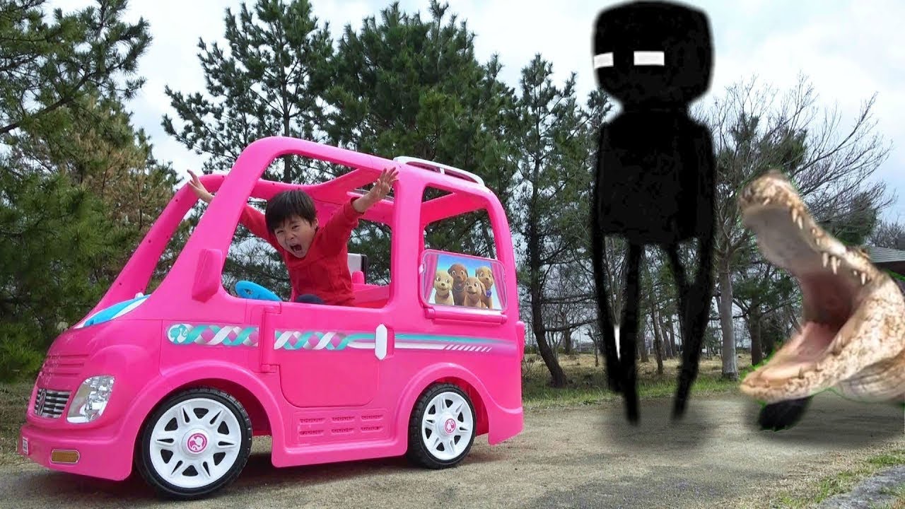 バービーの車でドライブしていたらエンダーマンが大激怒！？？