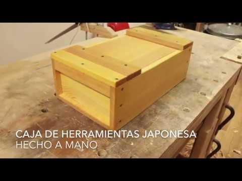 Caja de herramientas de madera para construir