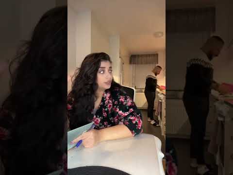 وقت هبة تقرأ شعر بتكون النتيجة هيك فادي وهبة