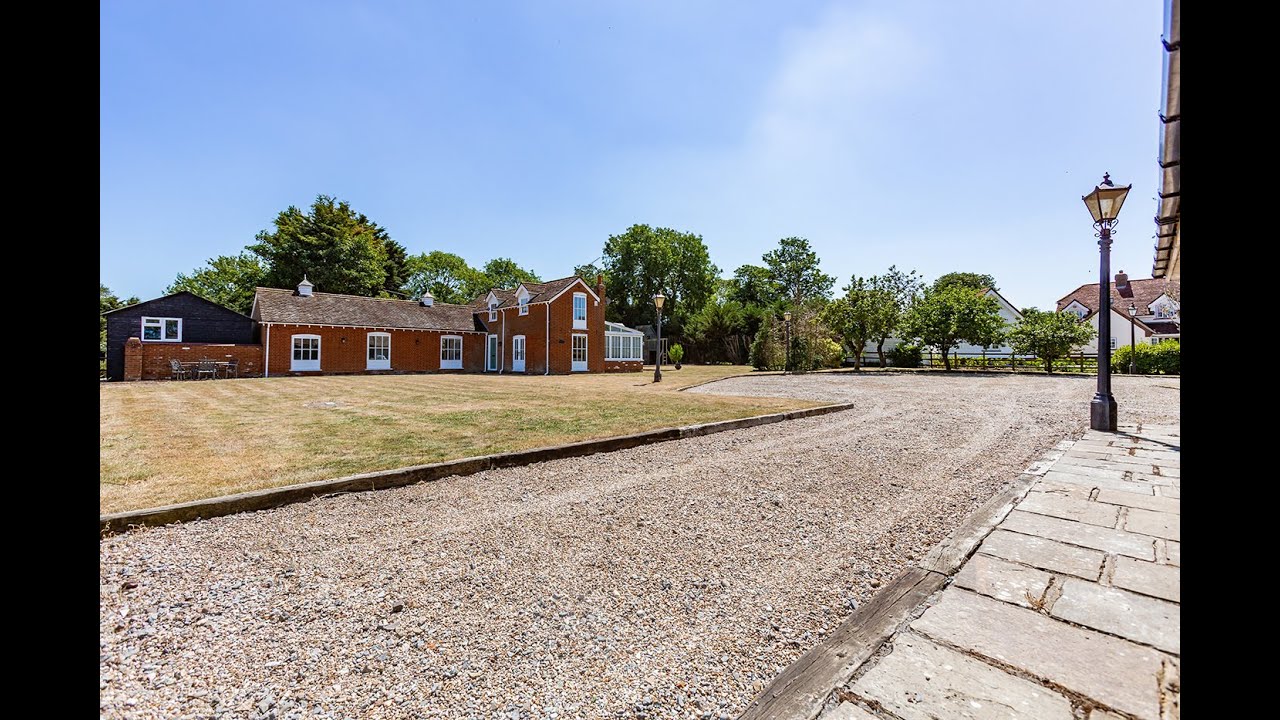 Lower Burnham Road, Latchingdon, Chelmsford, CM3 6HE