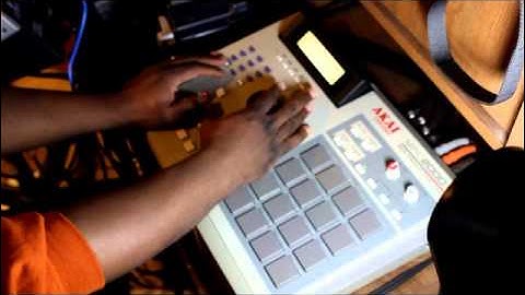 Flipping a J Dilla Sample (MPC 2000XL Boom Bap)