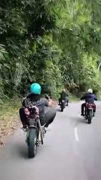 motor kau macam unta