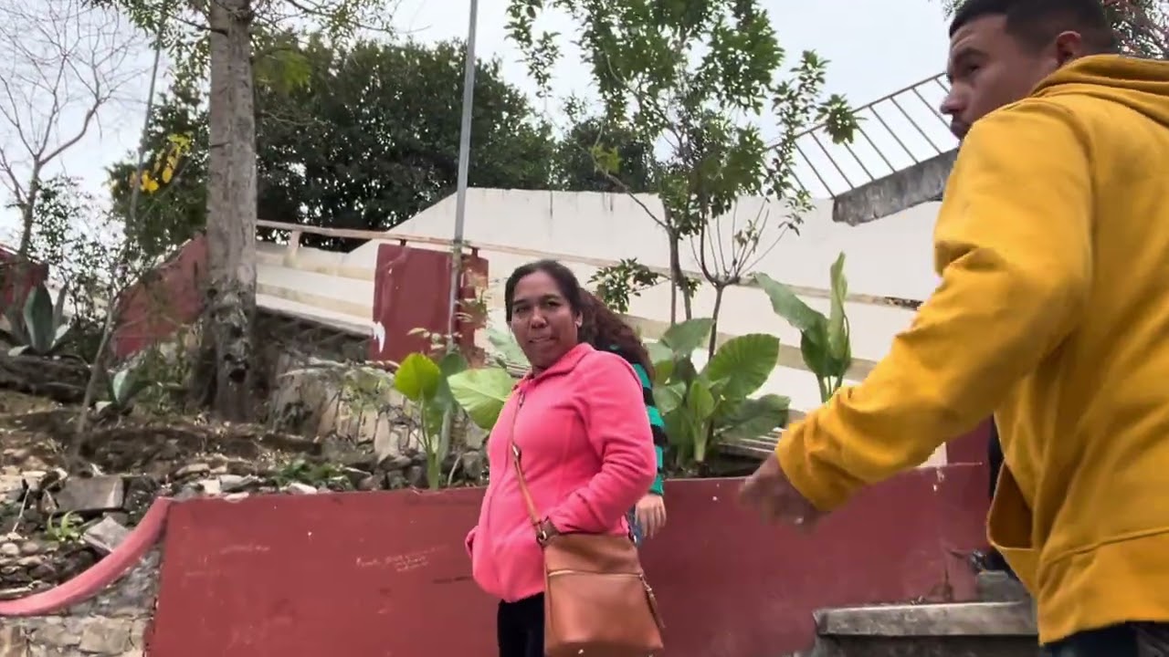 ACA NACE EL CHORRITO Y VAMOS RUMBO A LA CRUZ.