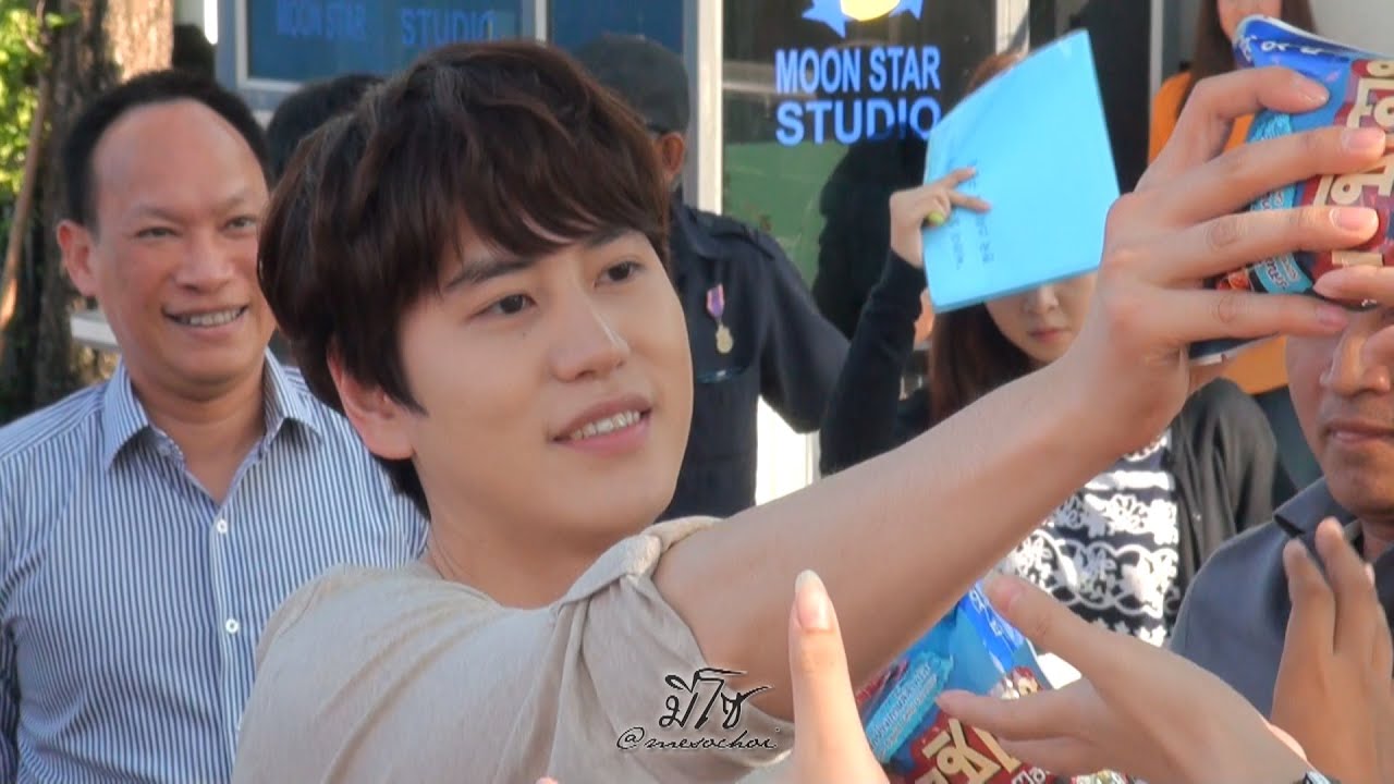 [MS Fancam] 141111 Kyuhyun at MoonStar Studio