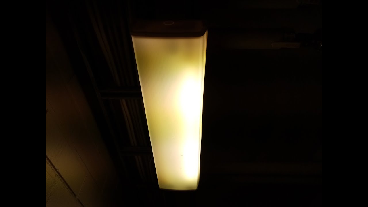 EOL fluorescent tube 13 Unknown 18w T8 1 (Now dead and stuck starter