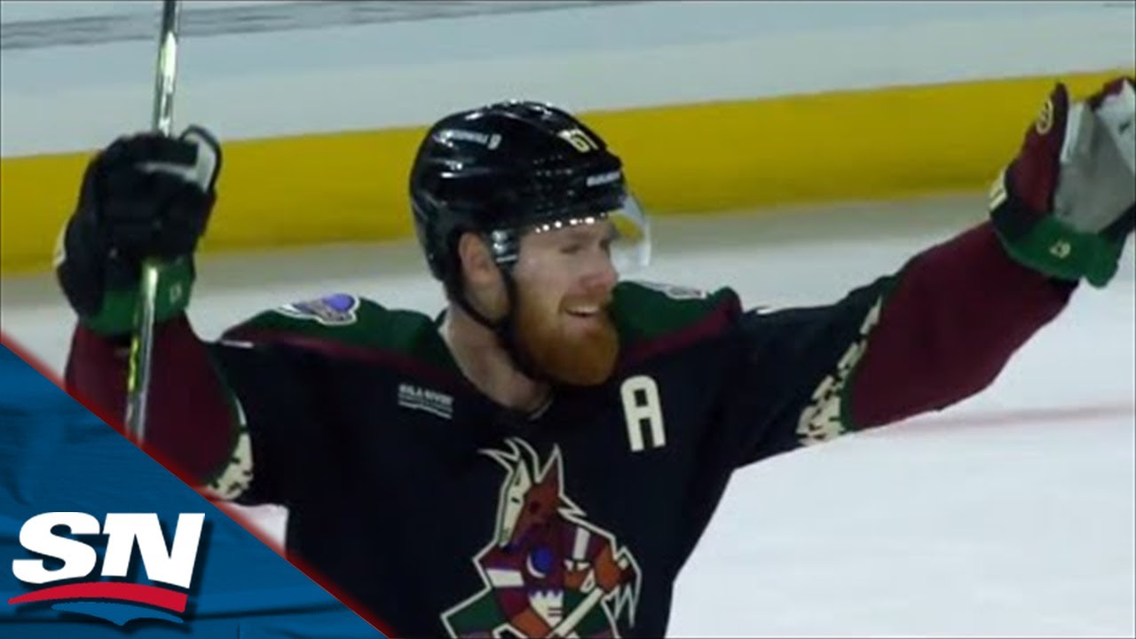 Coyotes' Lawson Crouse Scores With 14 Seconds Remaining After Icing