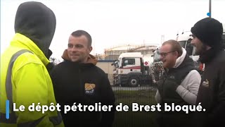 Le dépôt pétrolier de Brest bloqué.