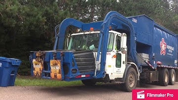 Republic Services Kann Co Collector Carry Can Garbage Truck
