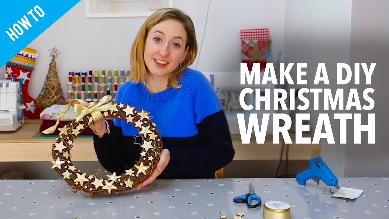 How to make a DIY Christmas Wreath - YouTube