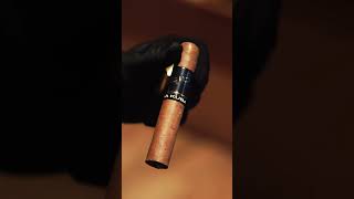 Luxury carried the right way. Welcome to LAAR #laartobacco #laardubai #laar #luxury #cigarstyle