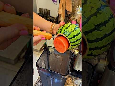 통째로 갈아 만든, 애플 수박 주스 / Sweet Apple Watermelon Juice thumbnail