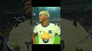 Yamal Impresses Korean Girls