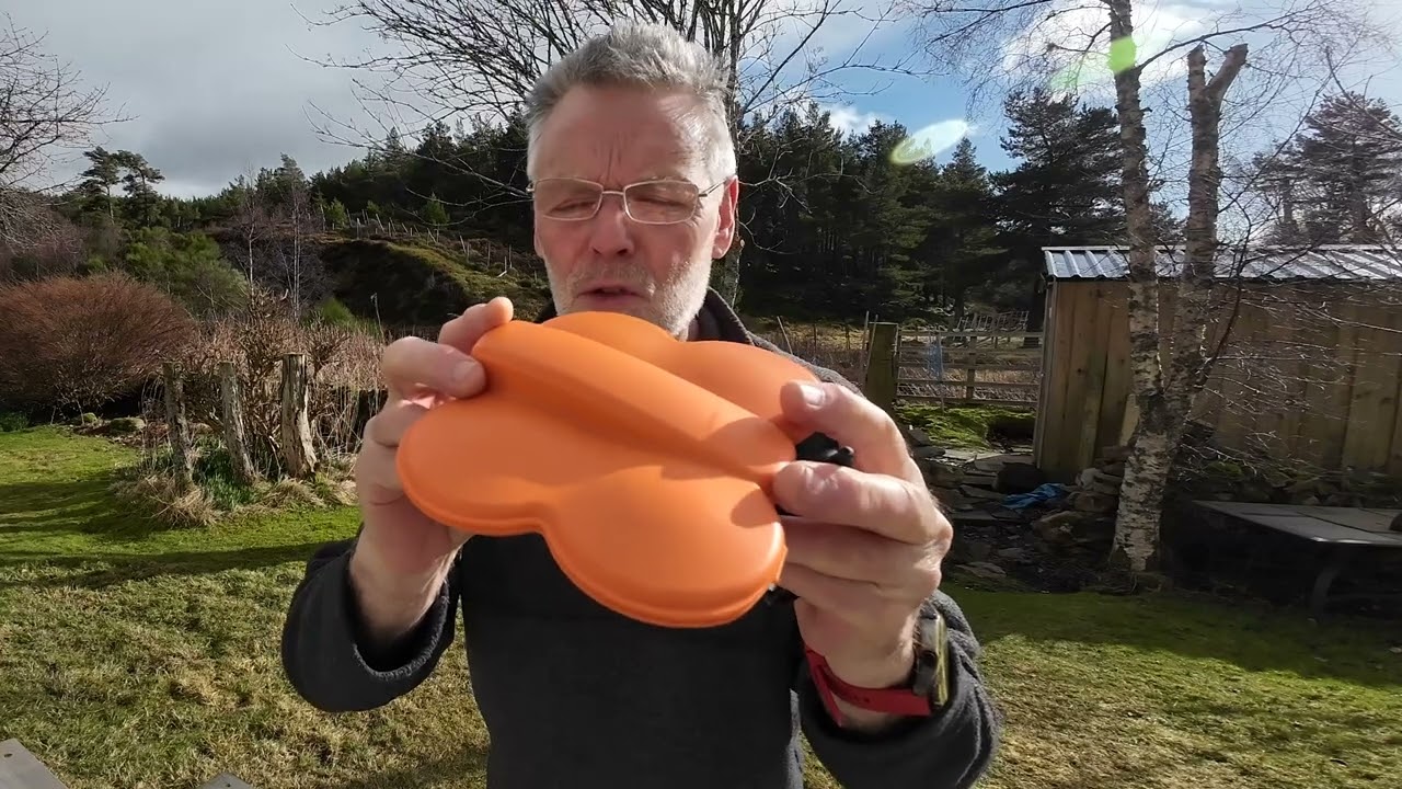 Tiny hard case for the DJI Neo drone