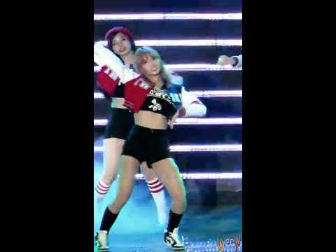2016.10.09 트와이스(TWICE) - Cheer Up(모모) *부산 아시아송페스티벌*