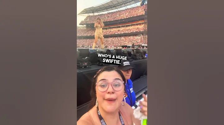 Taylor Swift security guards are Swifties 😂 #taylorswift #shorts