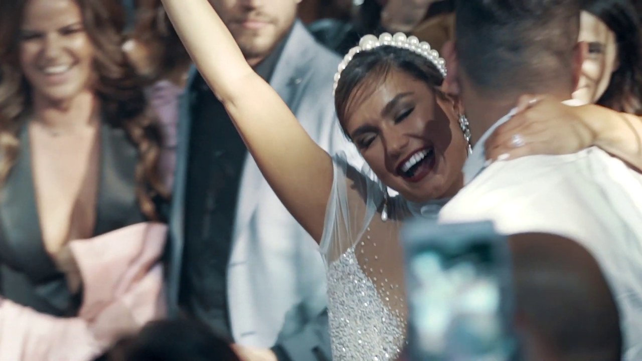 יום מיוחד Yom Meyuhad עדי כבירי עם השיר