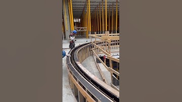 Forming carpenters🔨 curves #carpenter #construction #work #concretework #canada #foryou #wood
