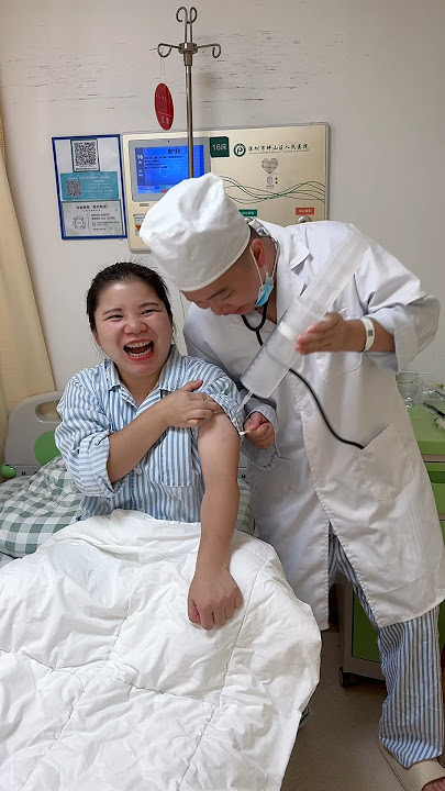 What can the doctor do? When he met such a patient? #funny #comedy #doctor