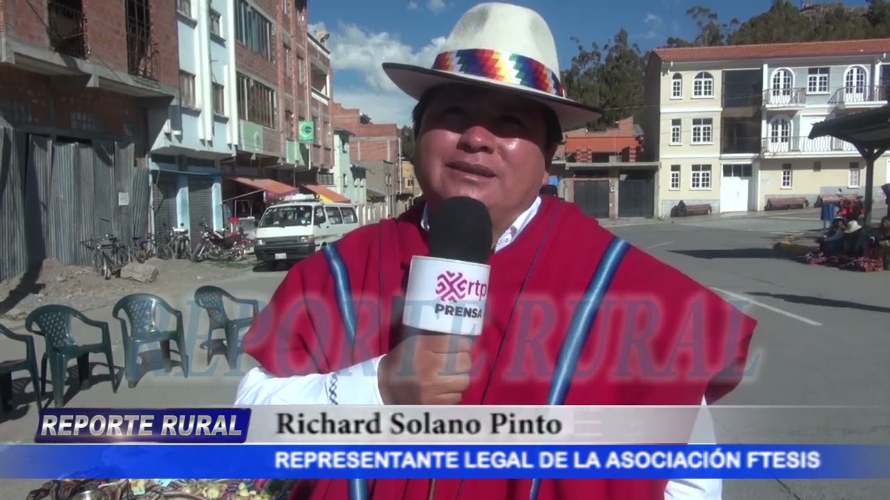 Santiago de Huata, se recibe a la institución F - TESIS para llevar ayuda  para la educación.