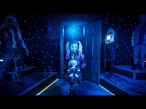 Alexa Bliss Makes Appearance At Universal Orlando's Halloween