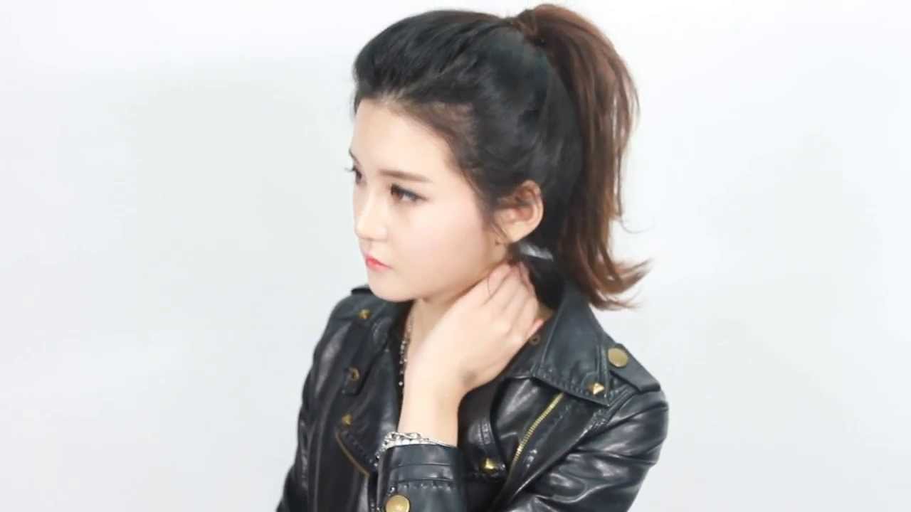 [English subtitles] Chic and Voluminous Ponytail Hair Tutorial - 윗머리 볼륨감주면서 시크해보이는 포니테일하는법!