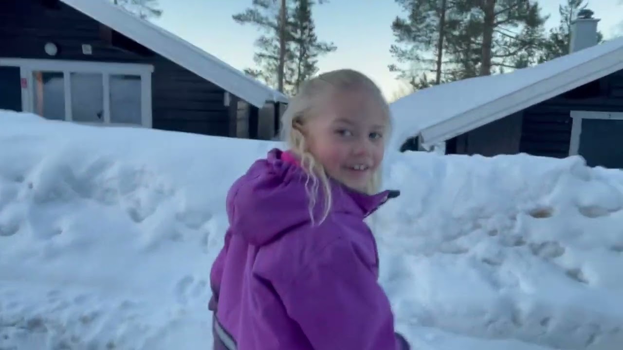 Sälensfjällen 2023 Del 3 - Sista dagarna i backen med blandat skoj. Ninja är en ”skistar”!