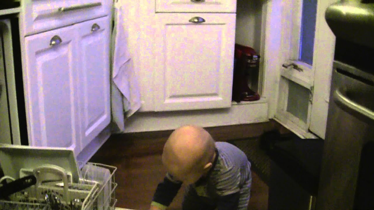 Unloading the dishwasher at 11 months - YouTube