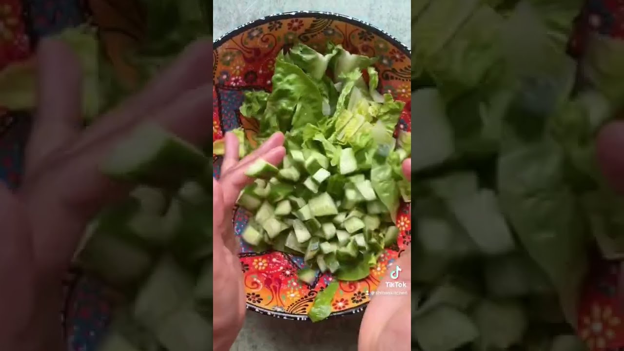 FATTOUSH - arabischer Brotsalat #shortvideo #salatrezepte # ...