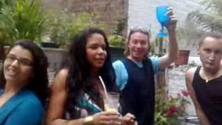 Karine Party Yara E Amigas Dancando Creu Londres