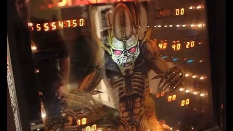 1980 Bally SPACE INVADERS pinball machine